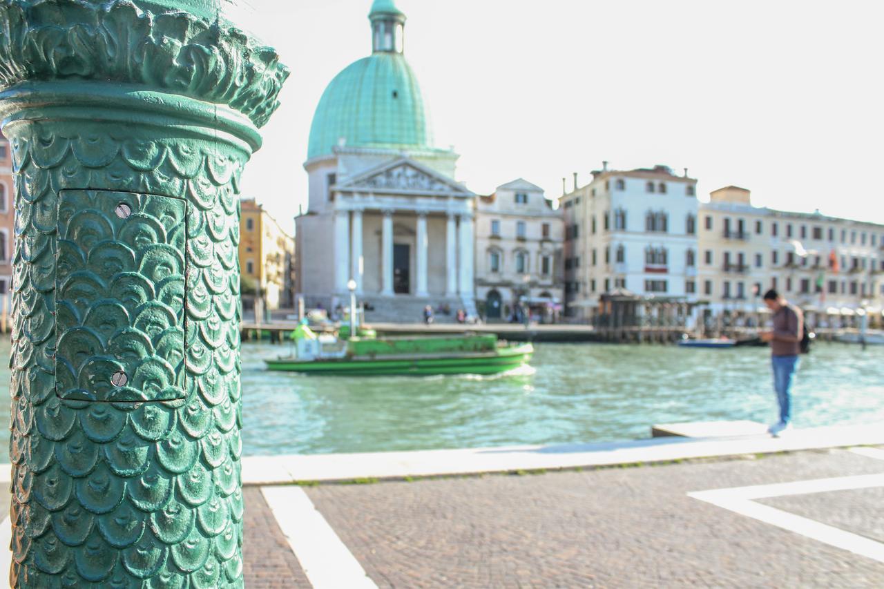 Centrale Mazzoni 15 Venecia Exterior foto
